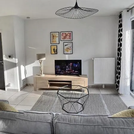 Apartment 50m2 Cote Bale Parking Inclus